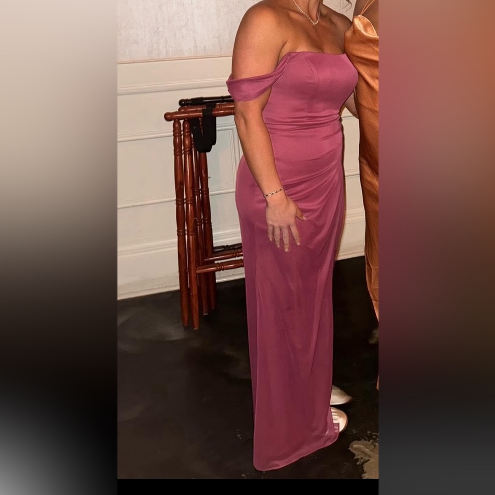 Mulberry bridesmaid dress Size 4 off the shoulder